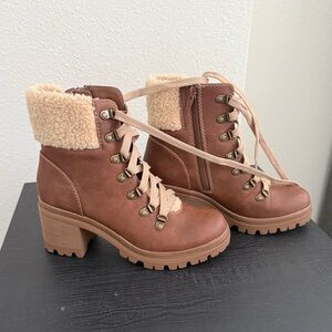 Women's Soda Brown Ankle Boots